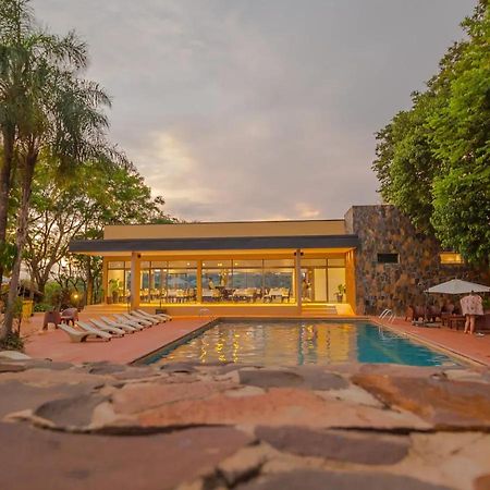 Pirayu Hotel & Resort ปูแอร์โตอีกวาซู ภายนอก รูปภาพ