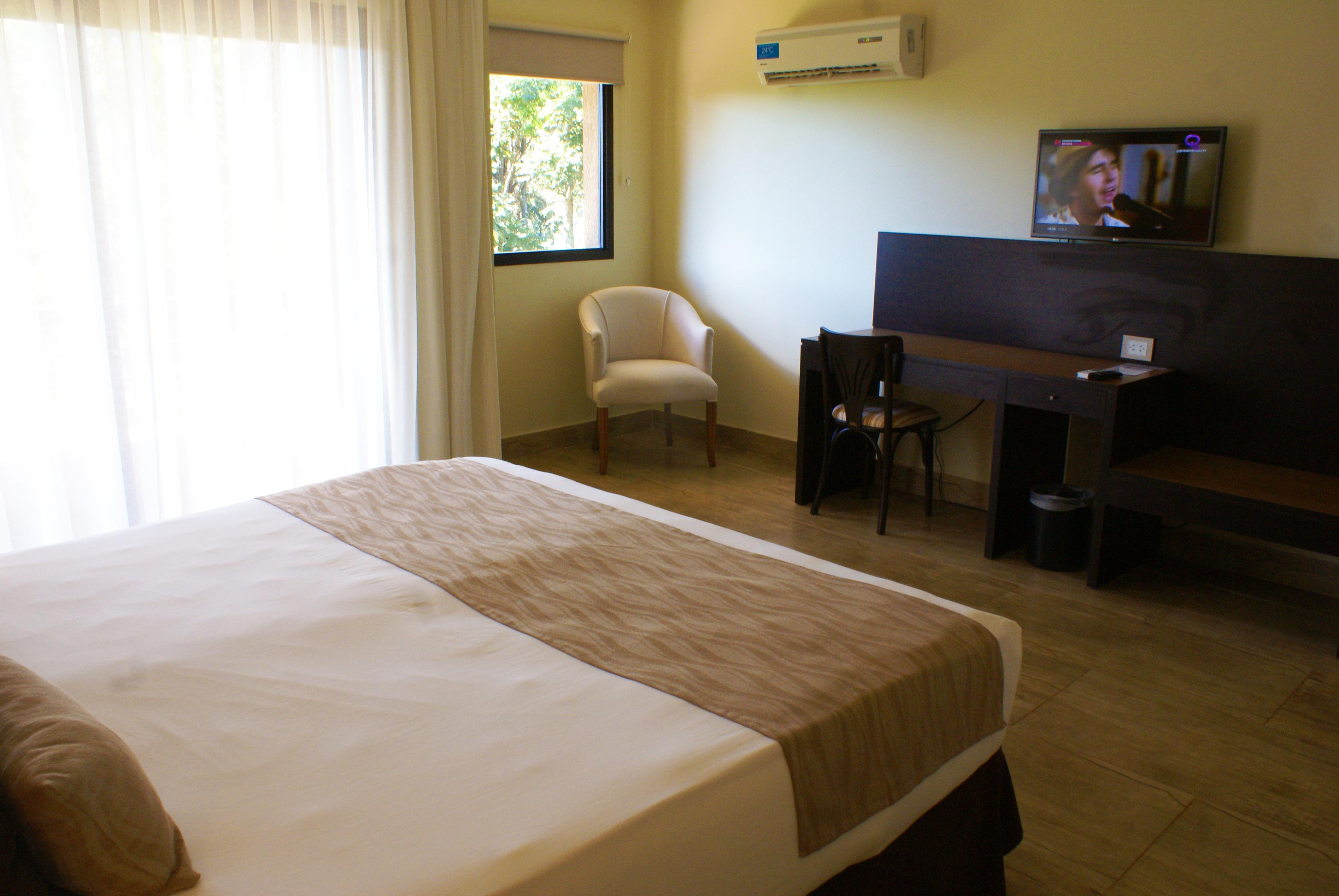 Pirayu Hotel & Resort ปูแอร์โตอีกวาซู ภายนอก รูปภาพ