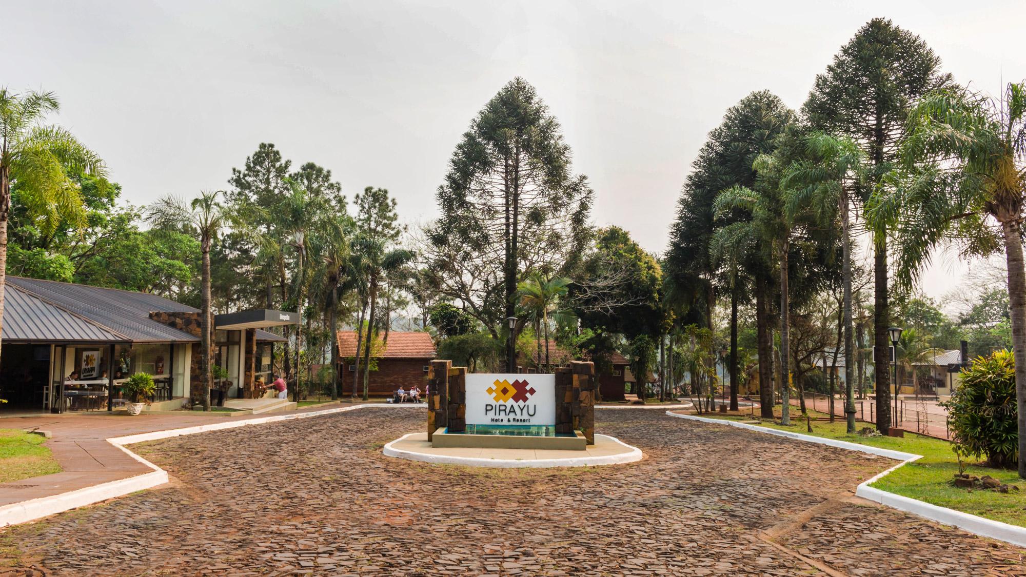 Pirayu Hotel & Resort ปูแอร์โตอีกวาซู ภายนอก รูปภาพ