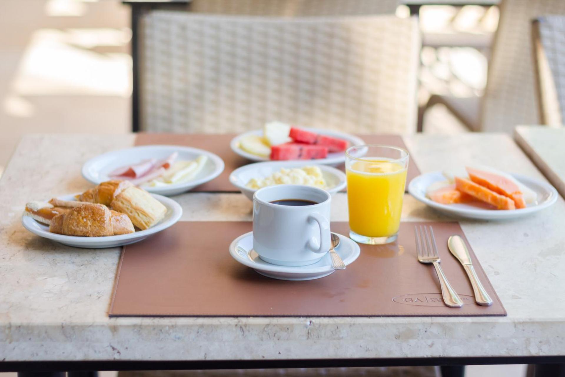 Pirayu Hotel & Resort ปูแอร์โตอีกวาซู ภายนอก รูปภาพ